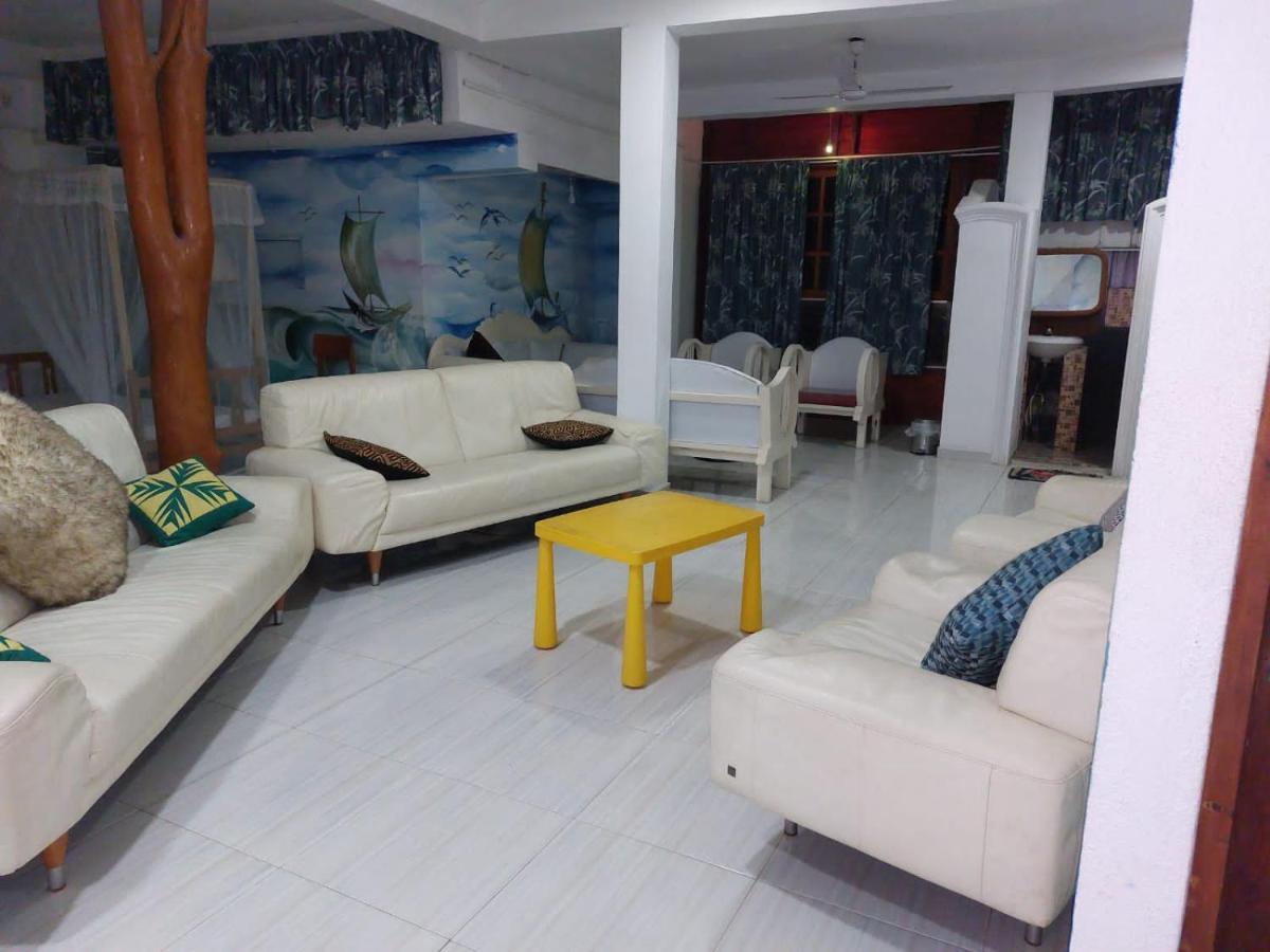 Blue Horizon Beach Hotel Tangalle Esterno foto