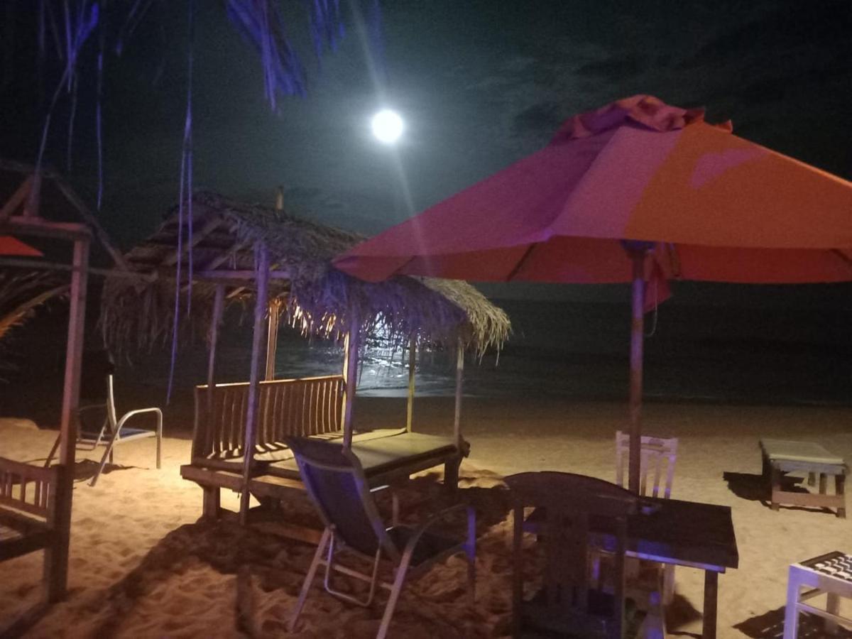Blue Horizon Beach Hotel Tangalle Esterno foto
