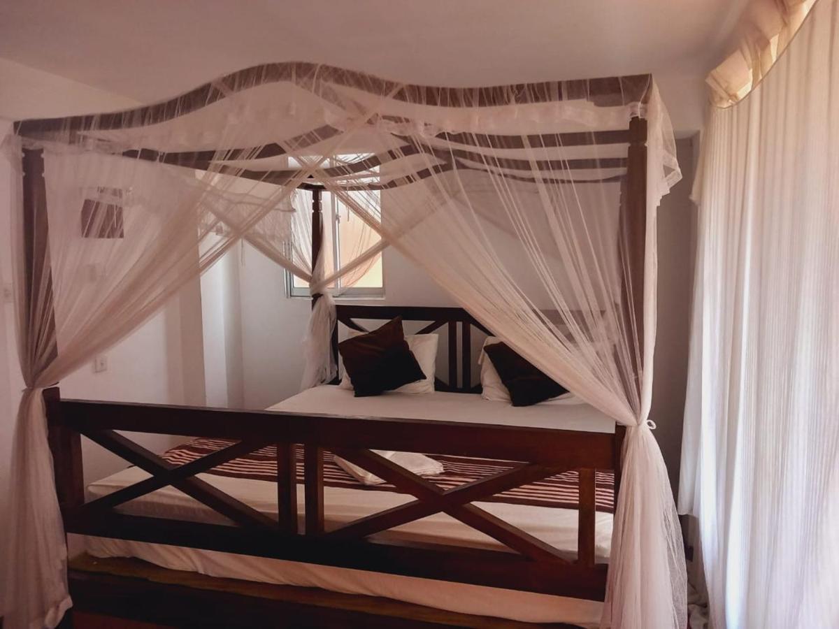 Blue Horizon Beach Hotel Tangalle Esterno foto