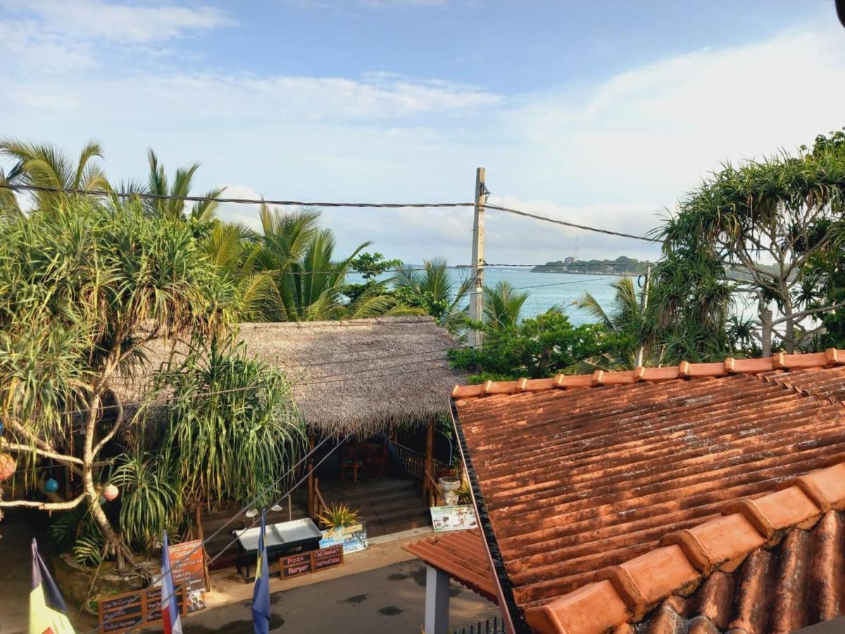 Blue Horizon Beach Hotel Tangalle Esterno foto