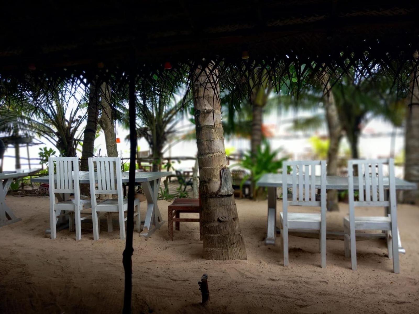 Blue Horizon Beach Hotel Tangalle Esterno foto
